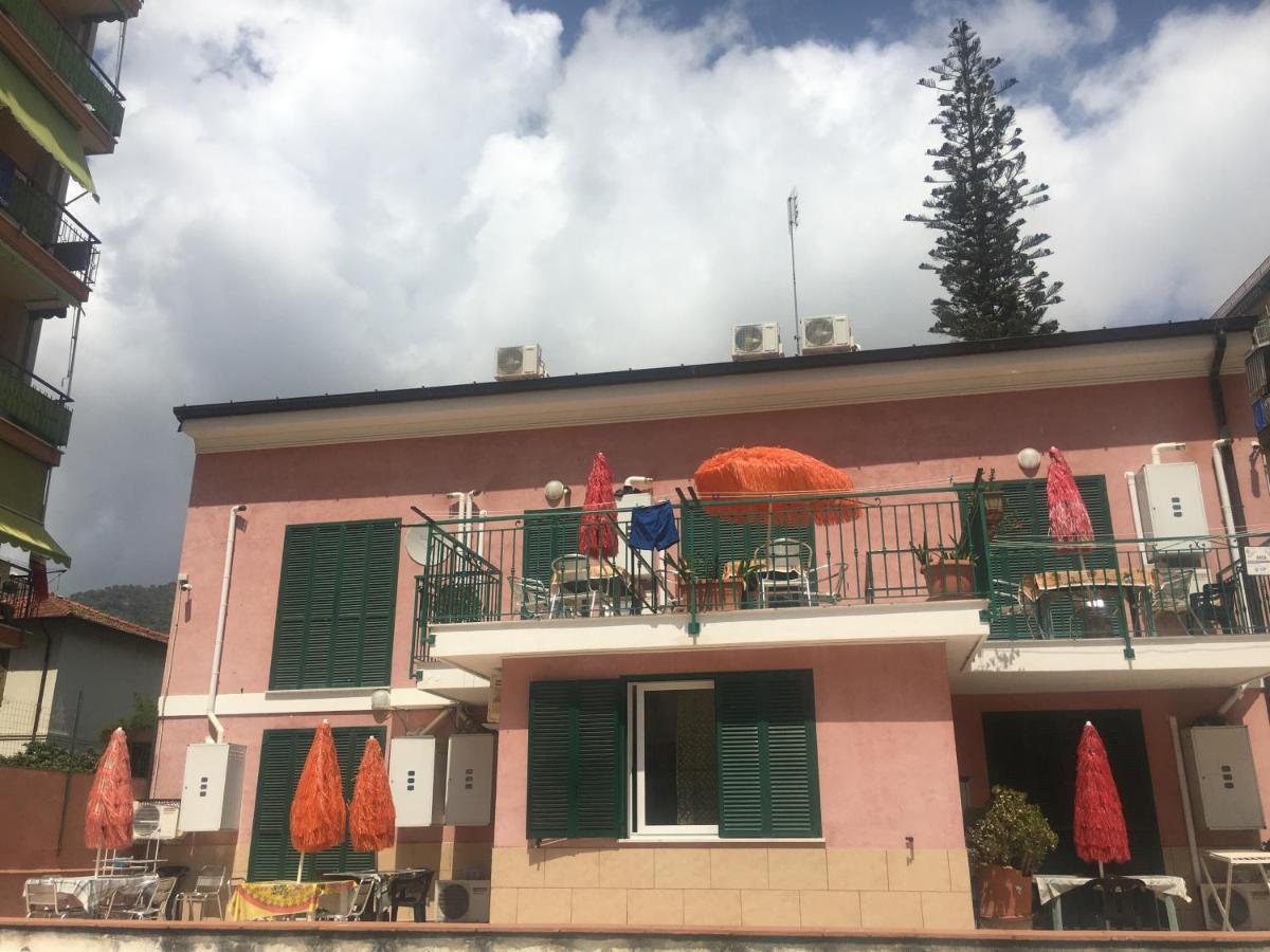 Villamareblu Ventimiglia Eksteriør billede