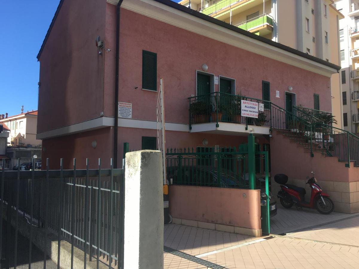 Villamareblu Ventimiglia Eksteriør billede