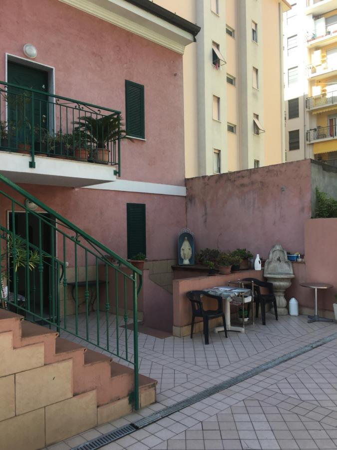 Villamareblu Ventimiglia Eksteriør billede