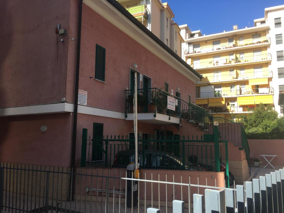Villamareblu Ventimiglia Eksteriør billede