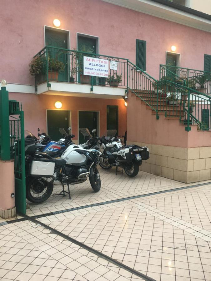 Villamareblu Ventimiglia Eksteriør billede