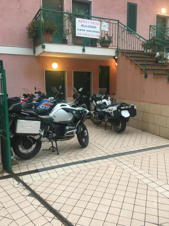 Villamareblu Ventimiglia Eksteriør billede