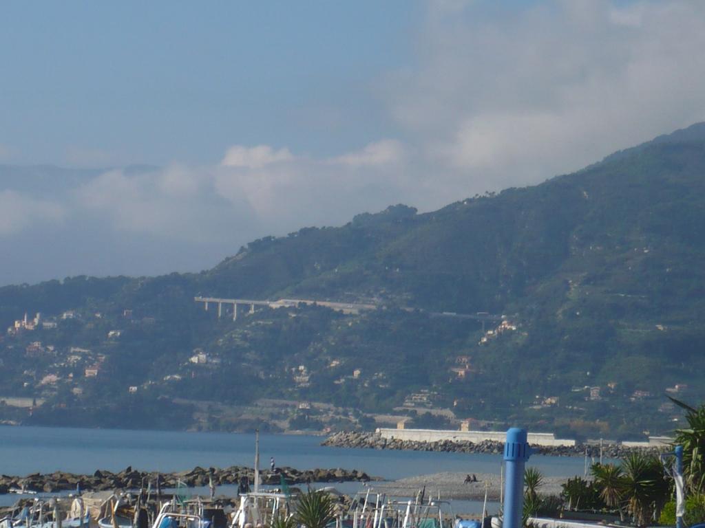 Villamareblu Ventimiglia Eksteriør billede
