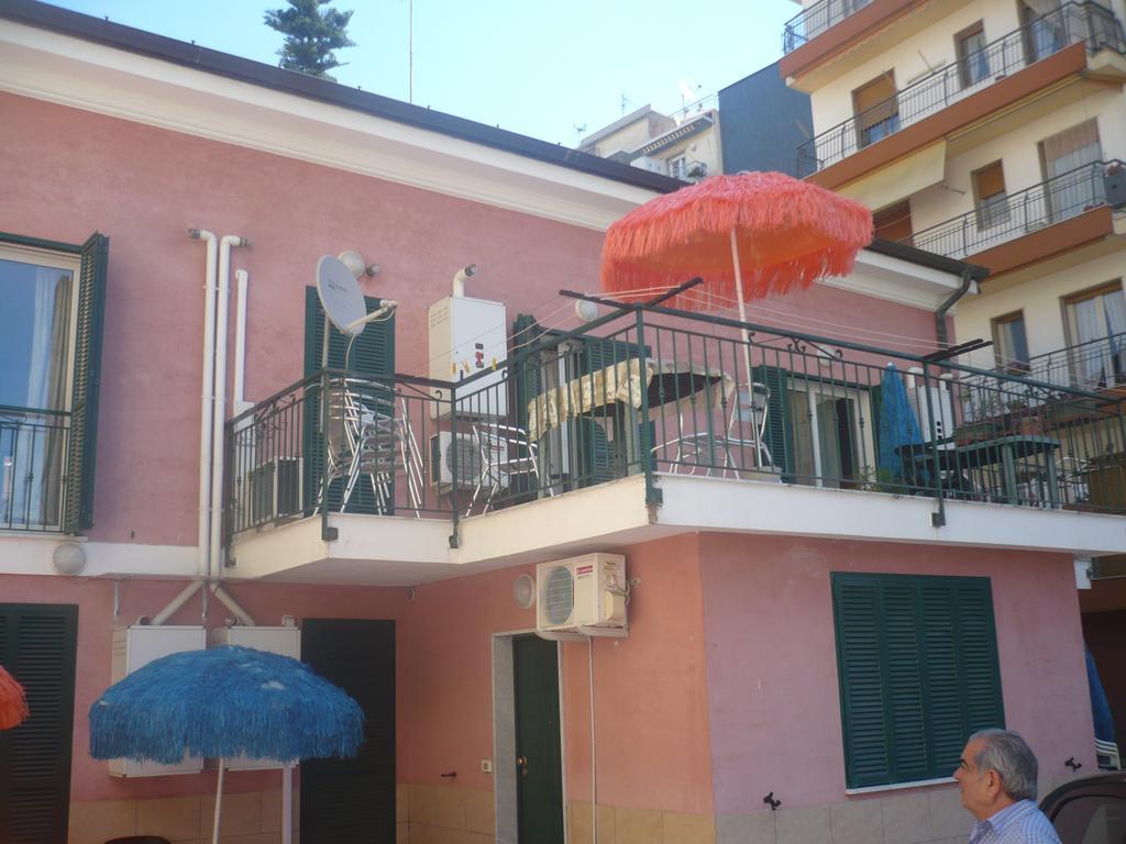 Villamareblu Ventimiglia Værelse billede